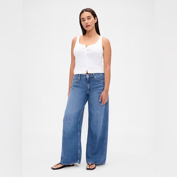 GAP Denim - NWT Gap Curvy Ultra Soft Baggy Jeans